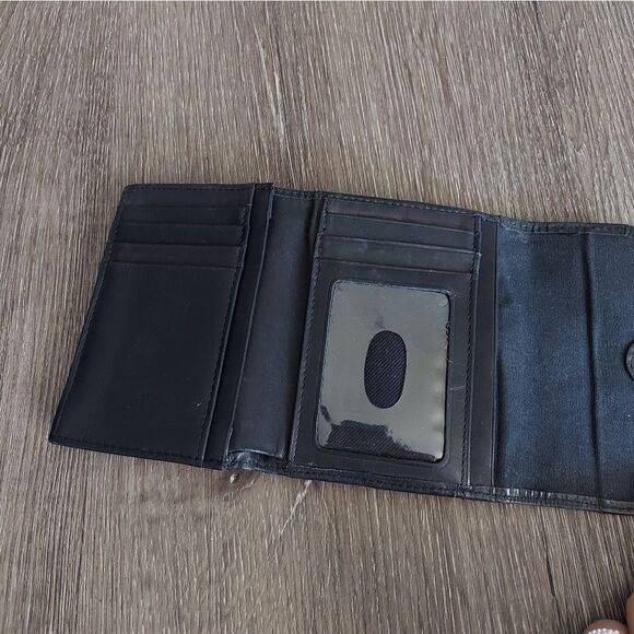 Fossil Vintage Black Genuine Leather Trifold Wallet - Picture 4 of 8